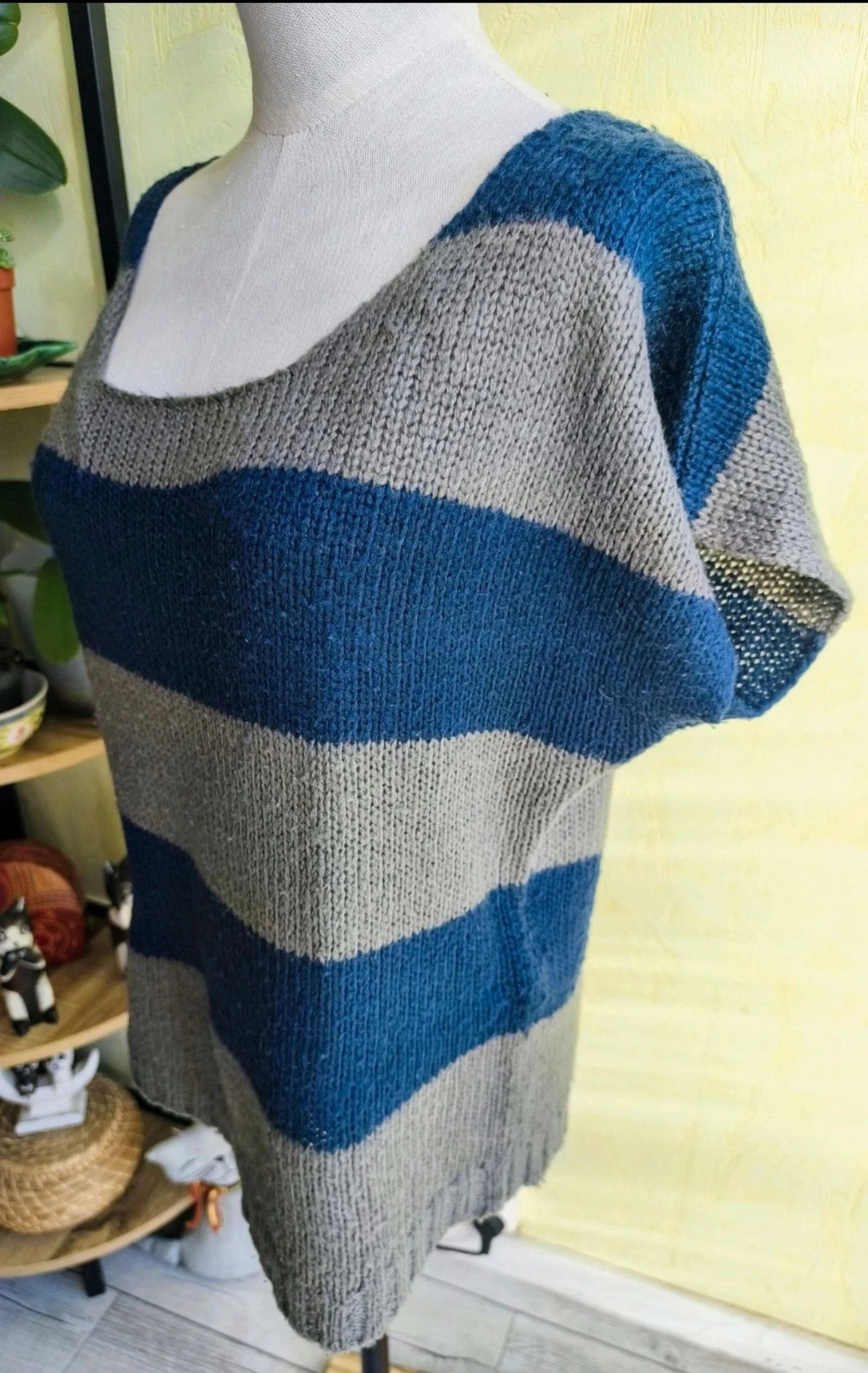 Blusa de malha listrada cinza e azul – photo 3